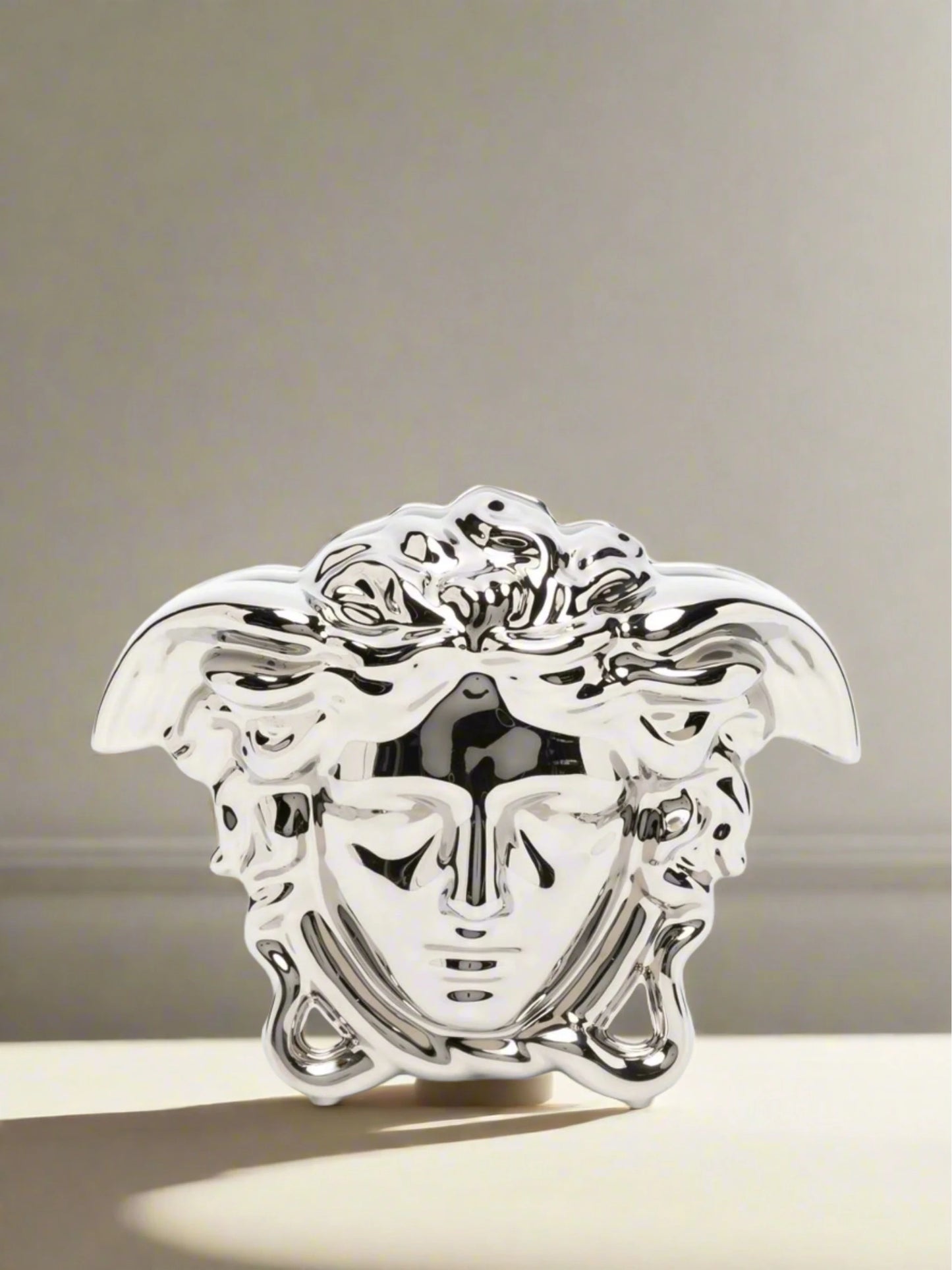 Vase Medusa Silver - Timeless Vases