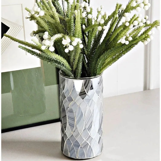 Vase Mosaic Elegance